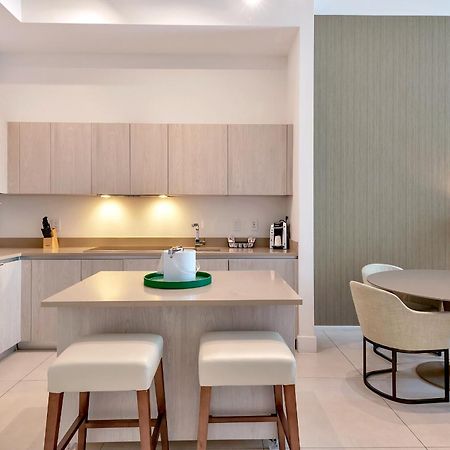 203-1Br/1Ba At The Beach Gem! Lux Amenities! Hollywood Zewnętrze zdjęcie