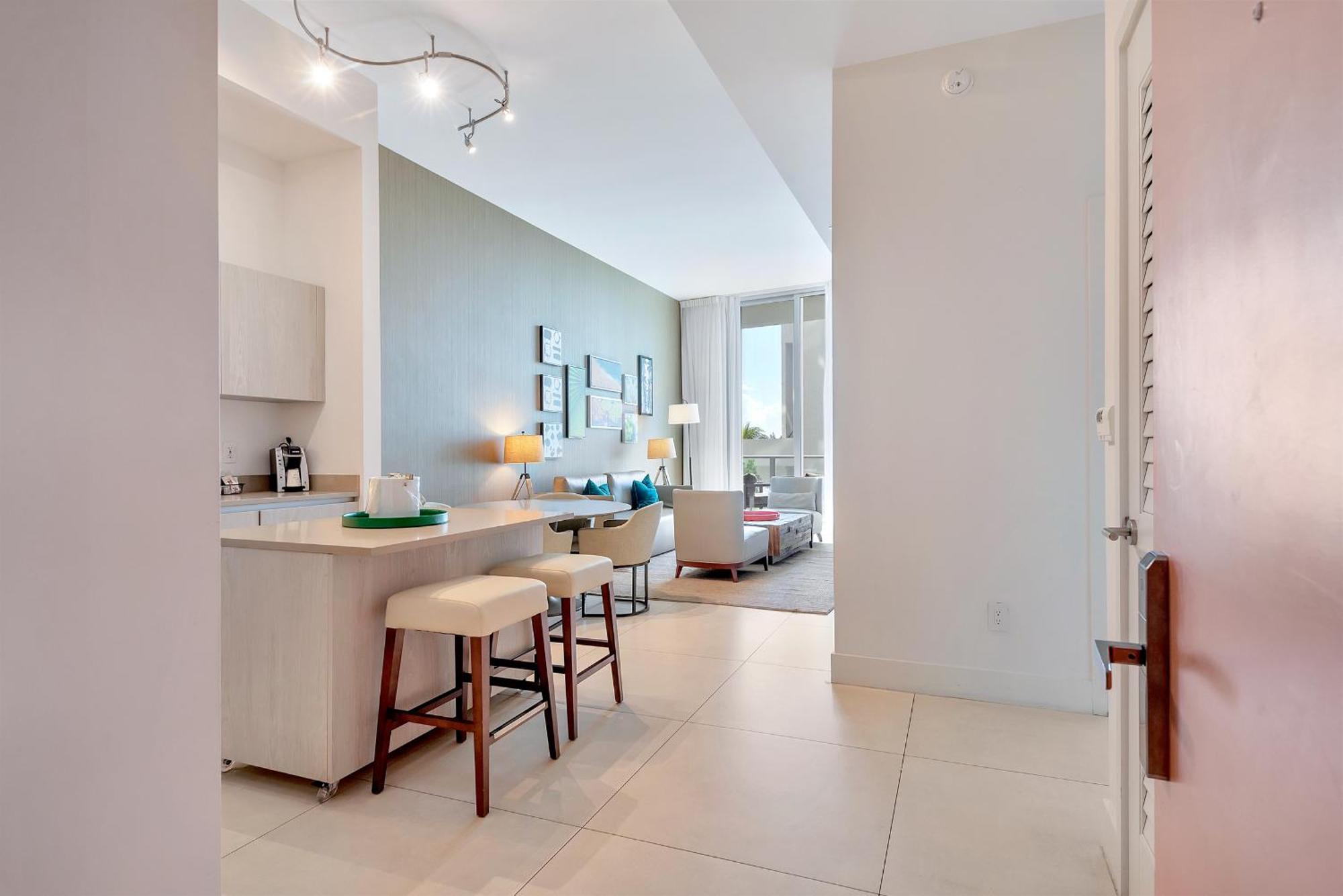 203-1Br/1Ba At The Beach Gem! Lux Amenities! Hollywood Zewnętrze zdjęcie