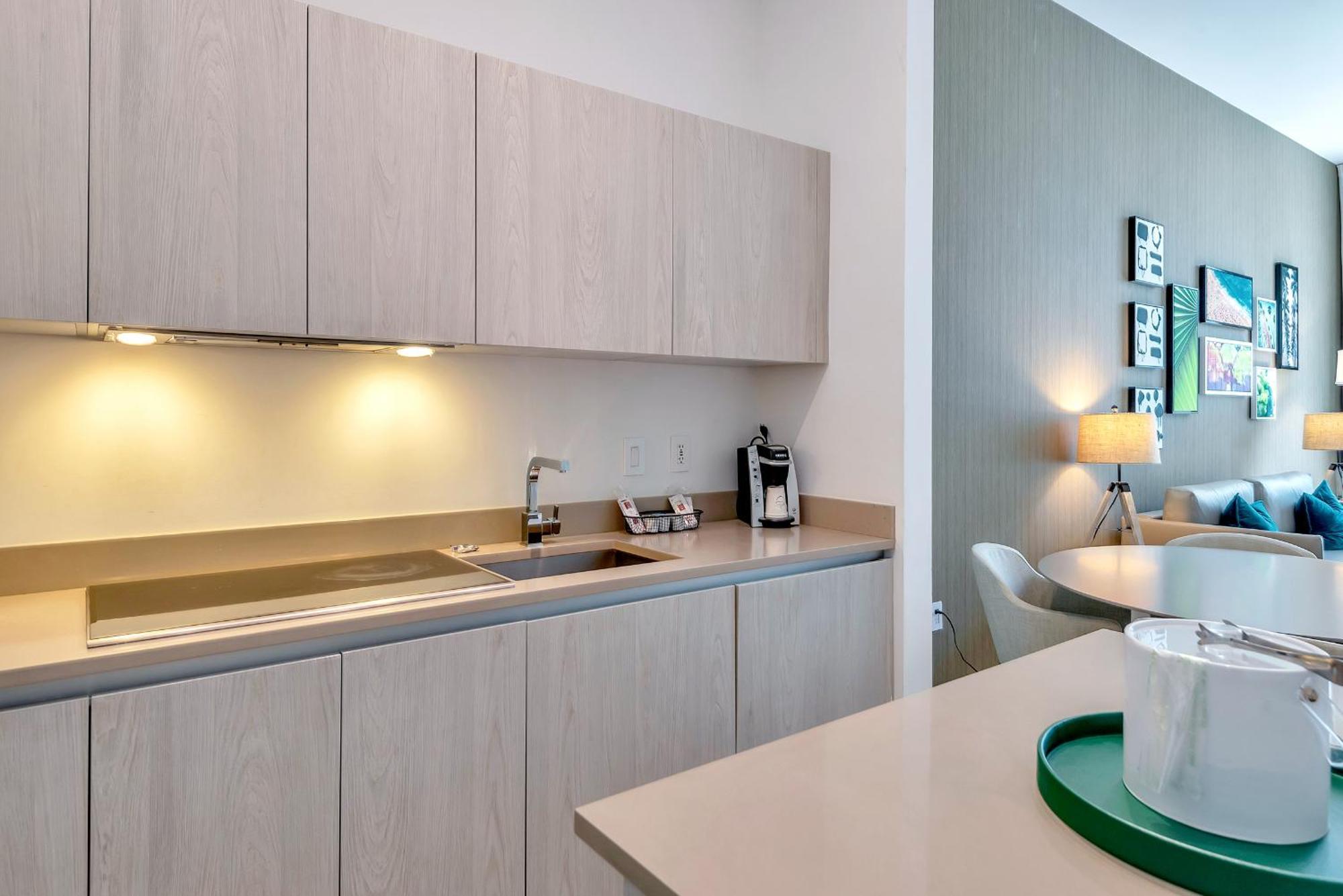 203-1Br/1Ba At The Beach Gem! Lux Amenities! Hollywood Zewnętrze zdjęcie
