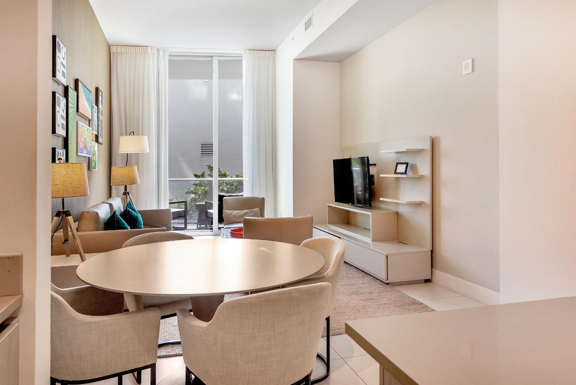 203-1Br/1Ba At The Beach Gem! Lux Amenities! Hollywood Zewnętrze zdjęcie