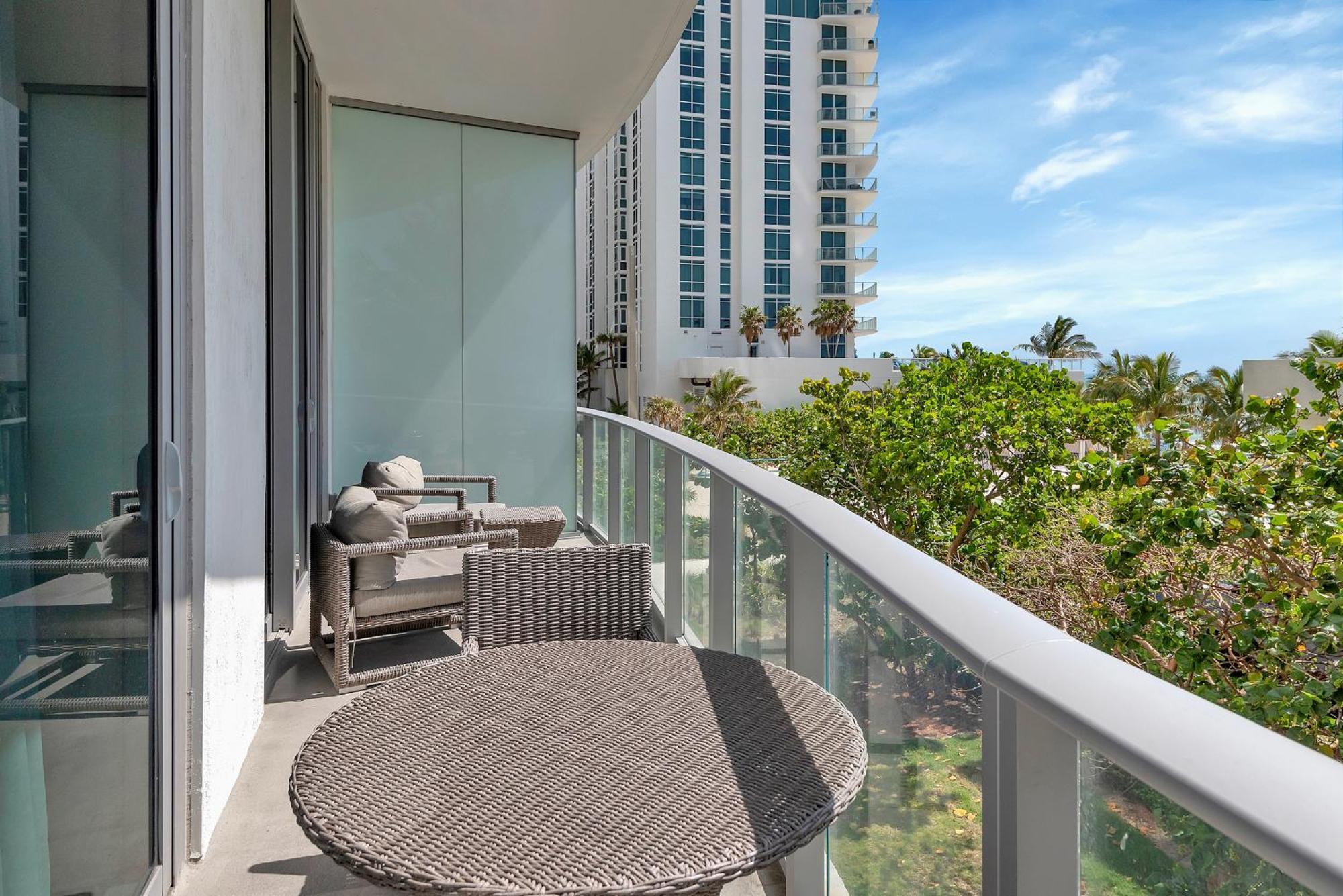 203-1Br/1Ba At The Beach Gem! Lux Amenities! Hollywood Zewnętrze zdjęcie